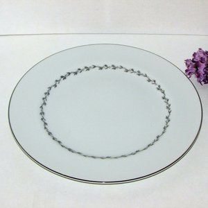 2 Mikasa Fine China Dinner Plates MELBOURNE 5556 Vintage Discontinued Dinnerware